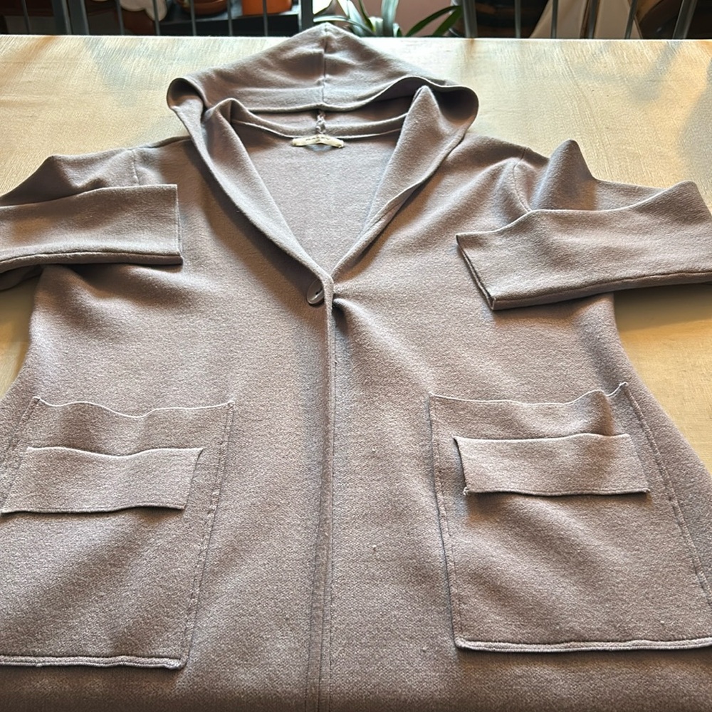 NWOT BAILEY LG LONG SWEATER